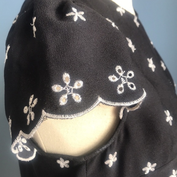 New Look black short sleeves eyelet embroidered short sleeves mini dress - Picture 4 of 11